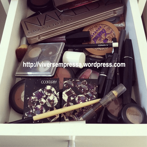 Gaveta antes do destralhamento